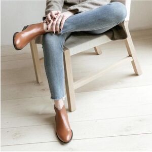 Jenni Kayne Chelsea Boots in Saddle Size 39